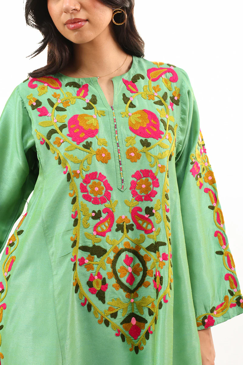 Tajik Folk Embroidered Set - Image 2