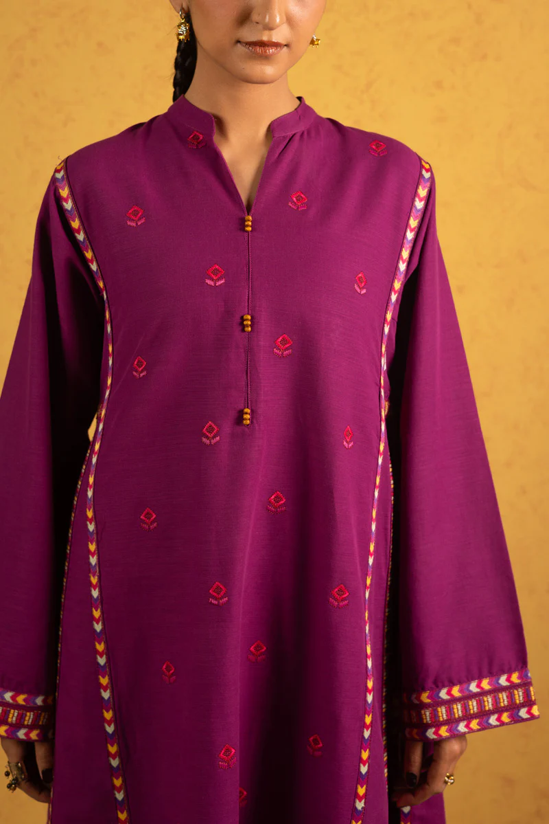 Embroidered Damask Paneled Set - Image 2