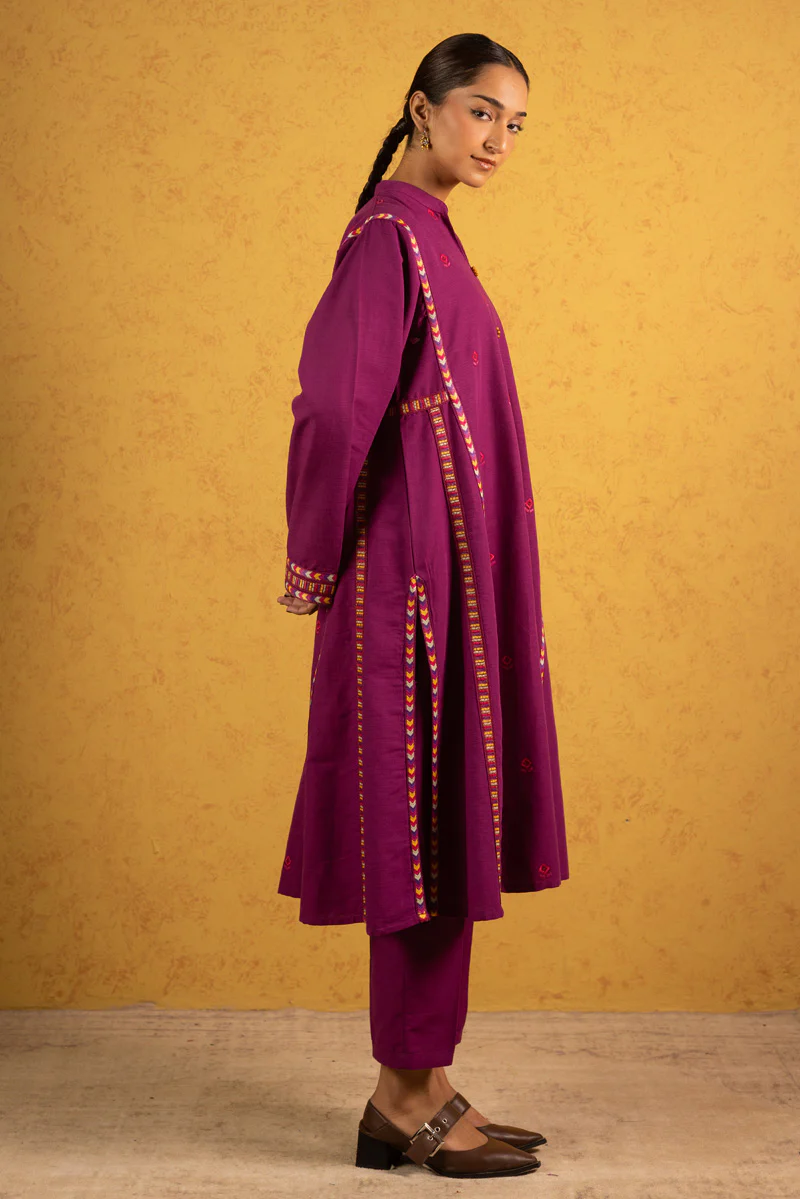 Embroidered Damask Paneled Set - Image 3