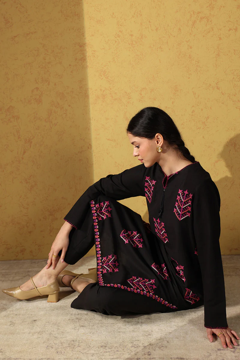Damask Tasseled Set - Image 6