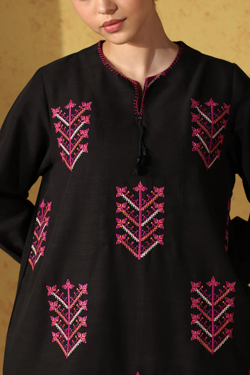 Damask Tasseled Set - Image 9