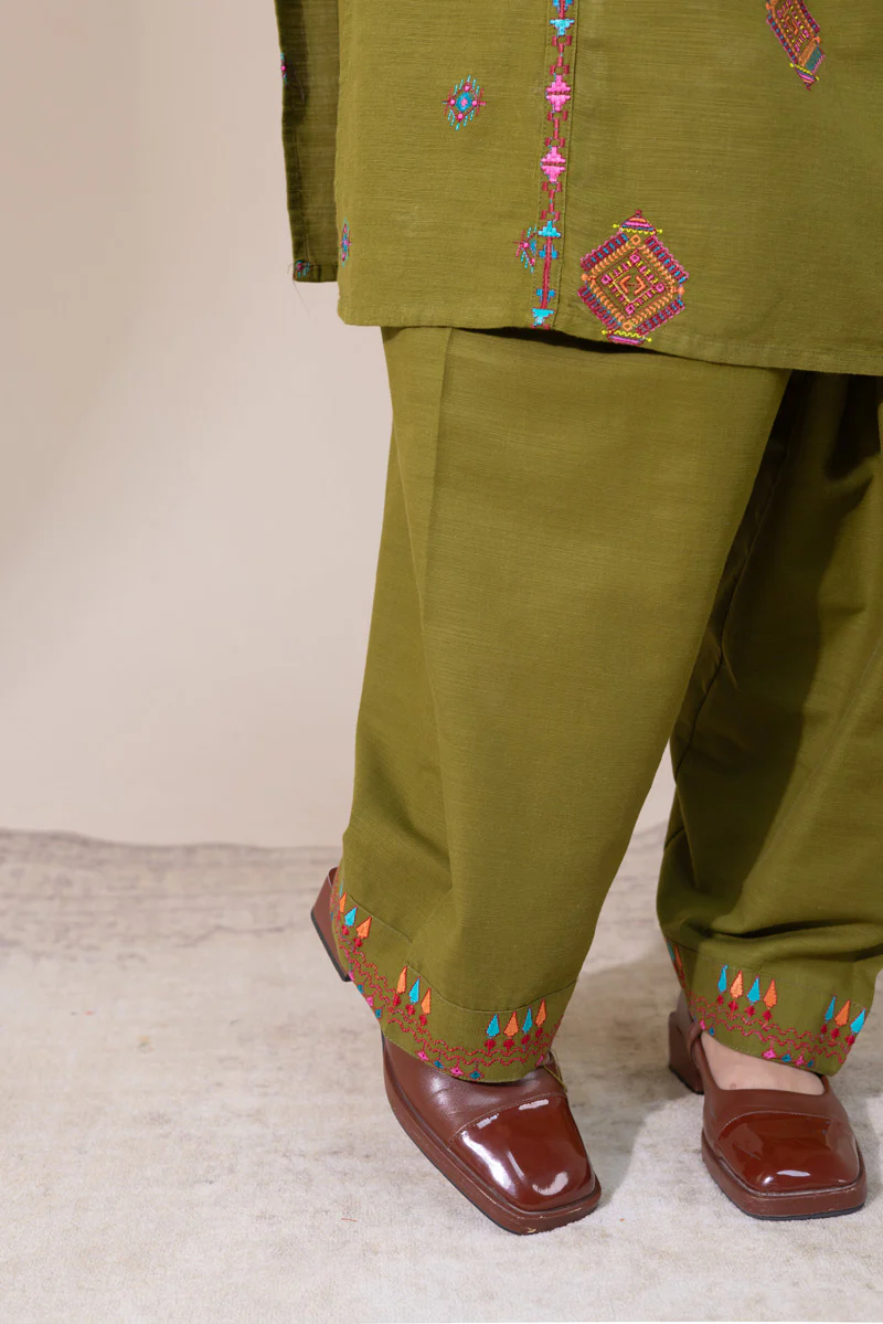 Embroidered Damask Hues Set - Image 4