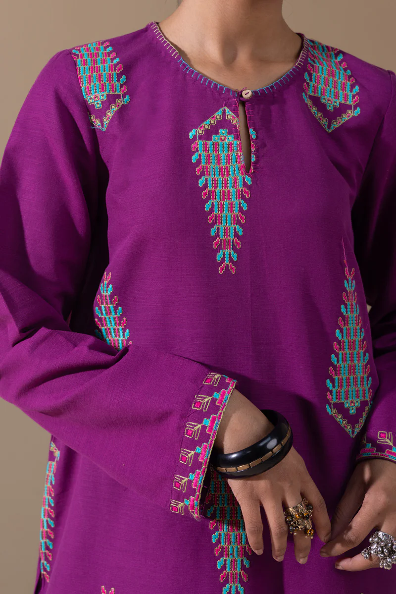 Damask Embroidered Set - Image 2