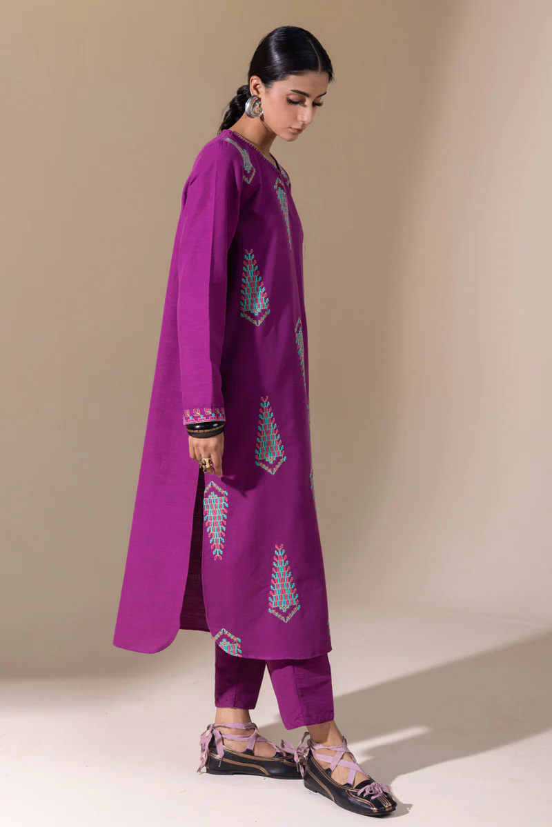 Damask Embroidered Set - Image 3