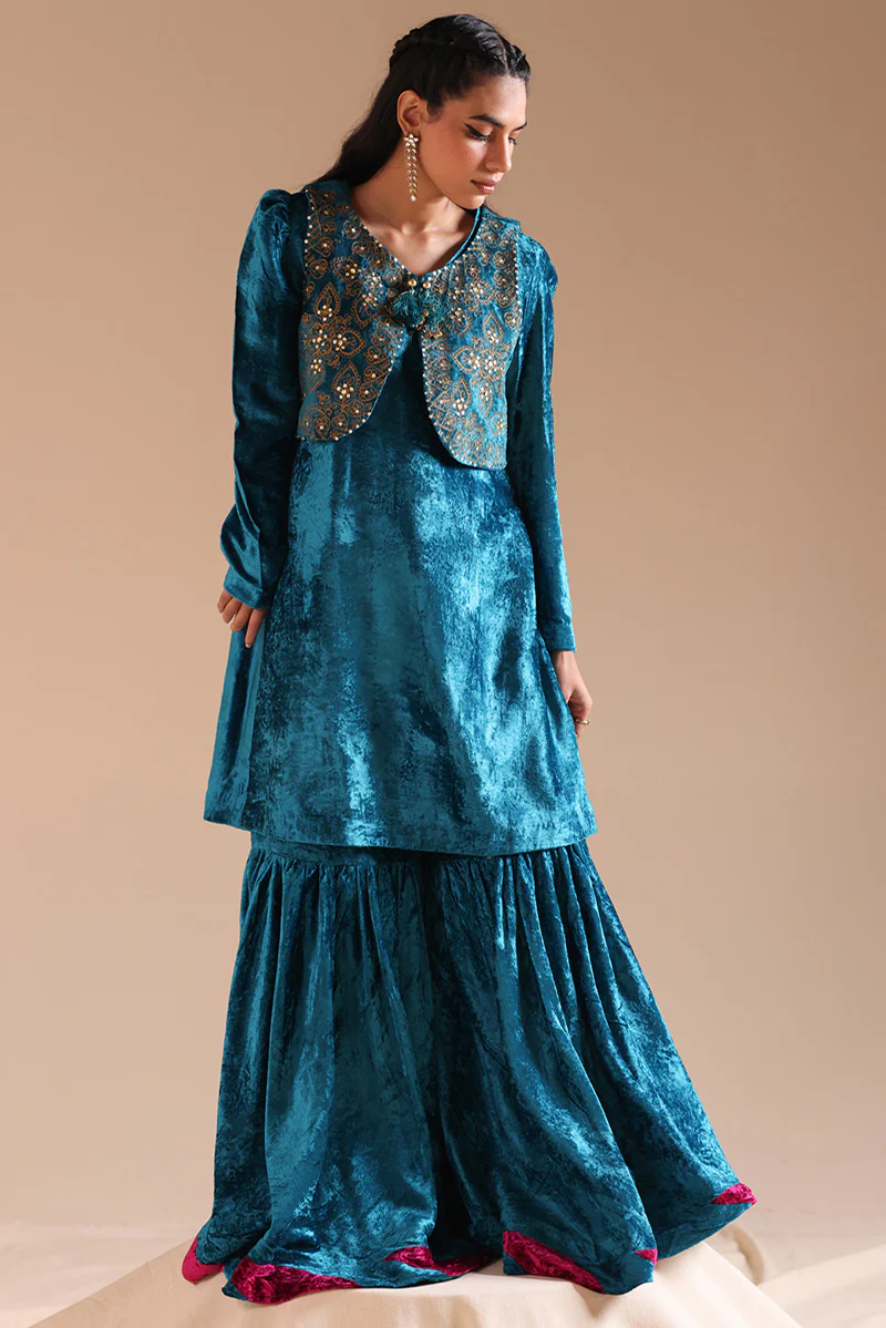 Velvet 3-Piece Koti Gharara Set - Image 8