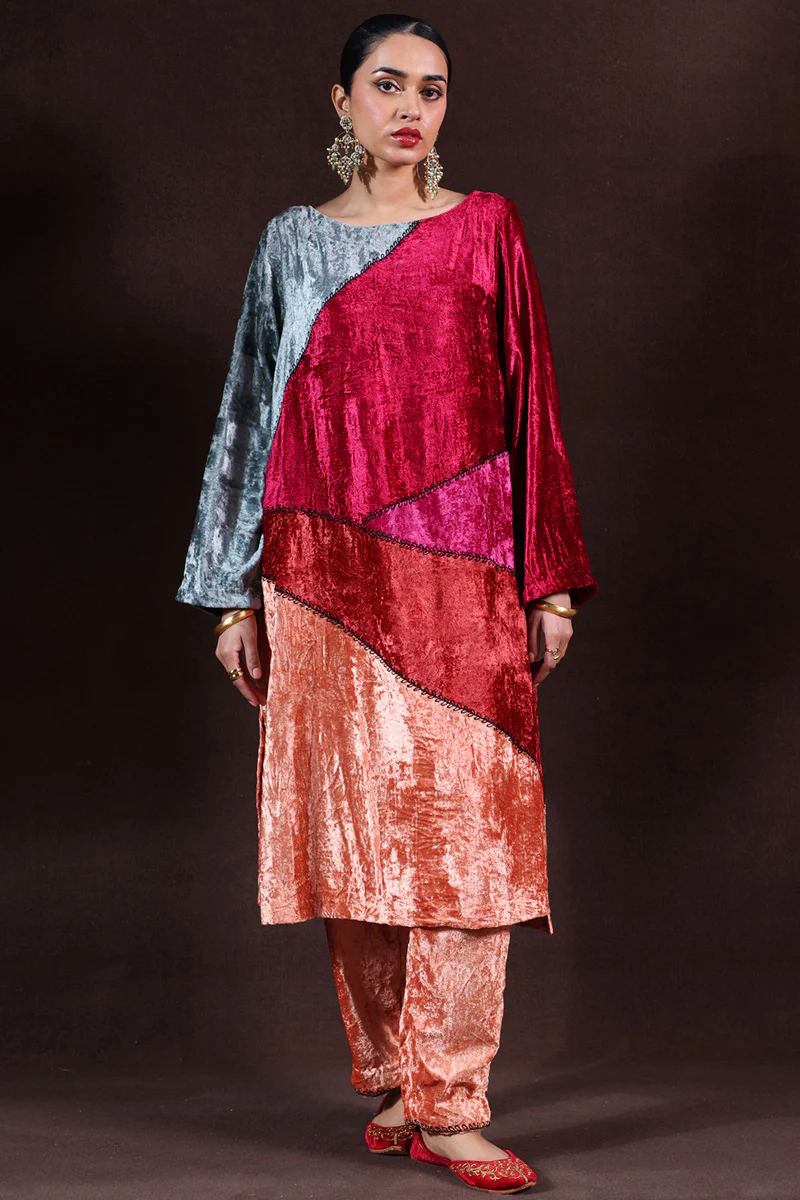Rang Saaz Velvet Set - Image 2