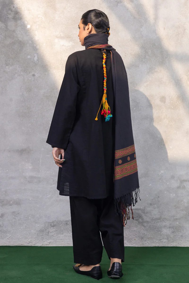 Rang Dhaga Crochet Paranda - Image 3