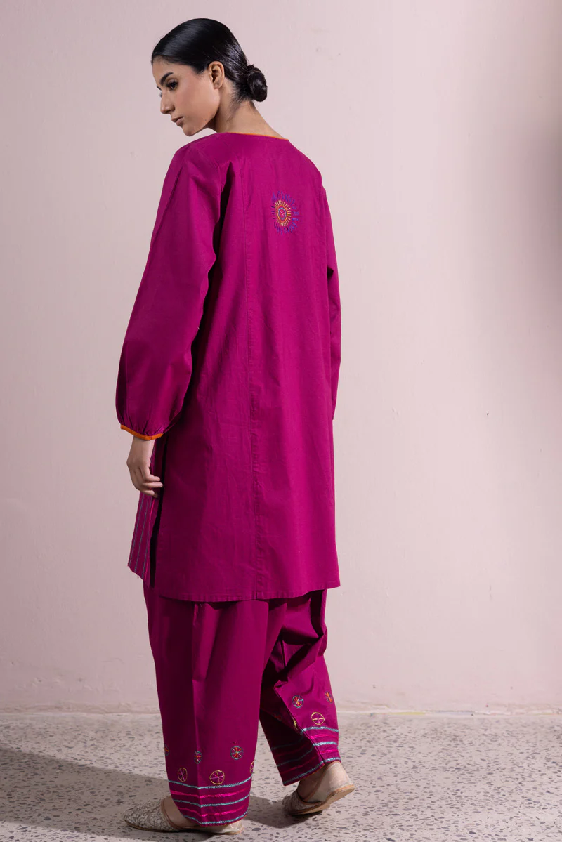 Hand-Embroidered Sainchi Set - Image 10