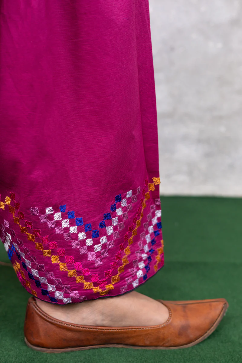 Sainchi Hand-Crafted Set - Image 5