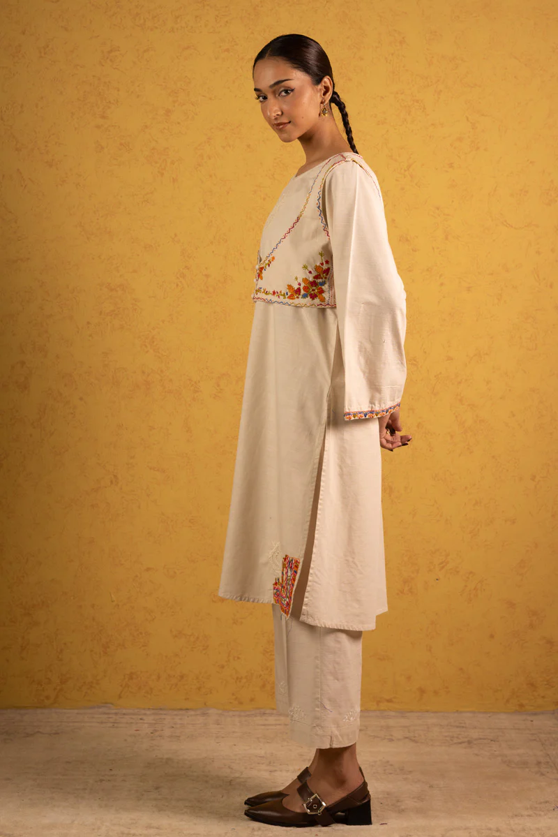 Hand-Crafted 3-Piece Koti Set - Image 5