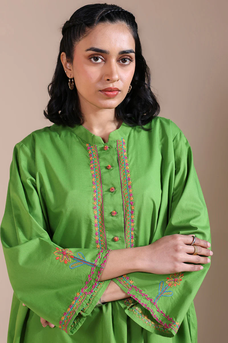Chitrali Chogha Embroidered Set - Image 6