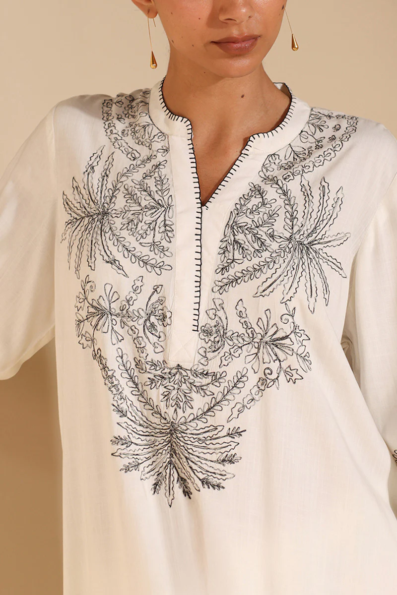 Monotone Embroidered Set - Image 8