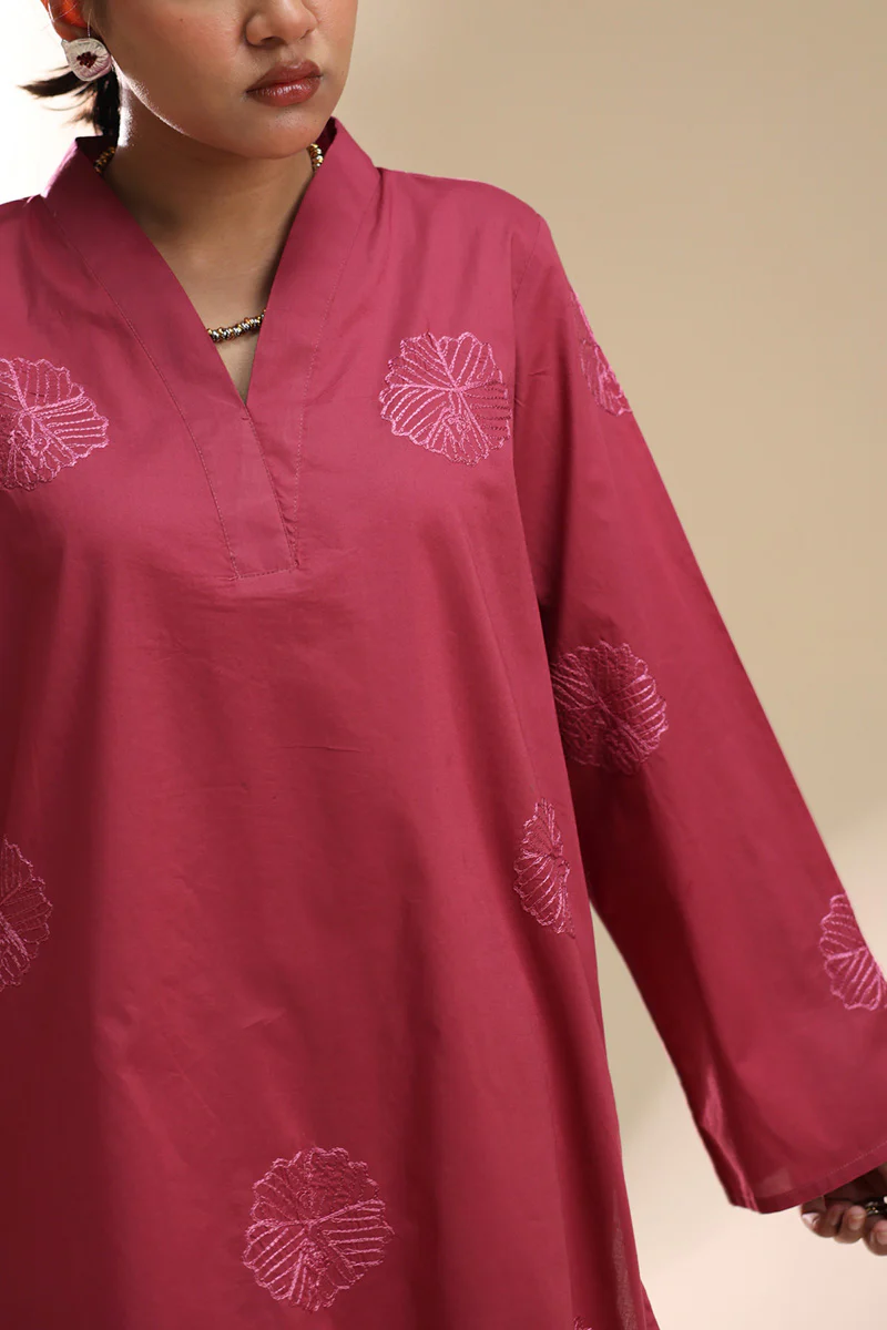 Opulent Embroidered Set - Image 6