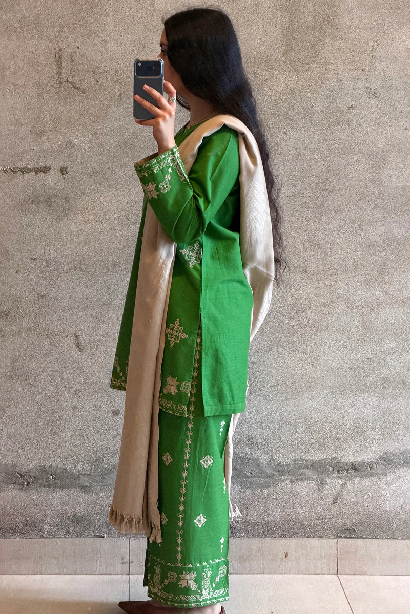 Misty Embroidered Set - Image 11
