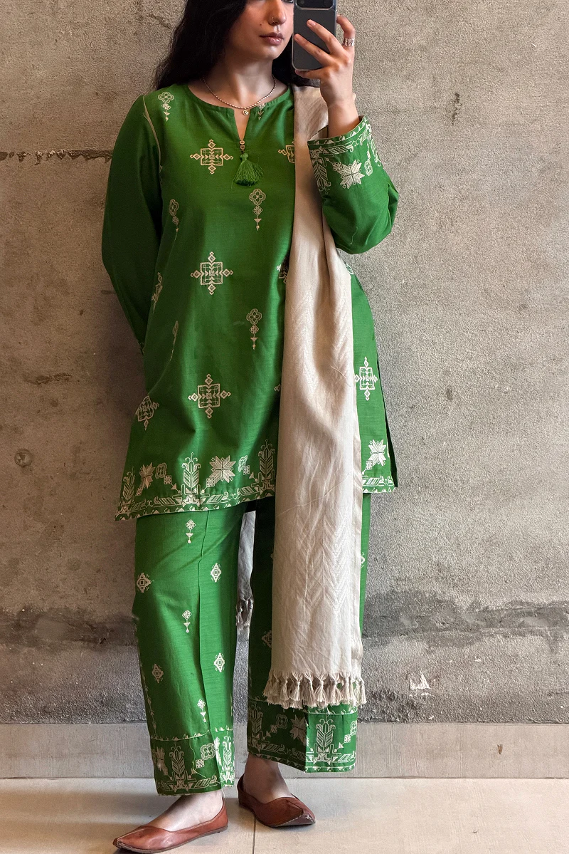 Misty Embroidered Set - Image 8