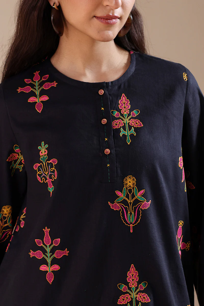Embroidered Misty Set - Image 2