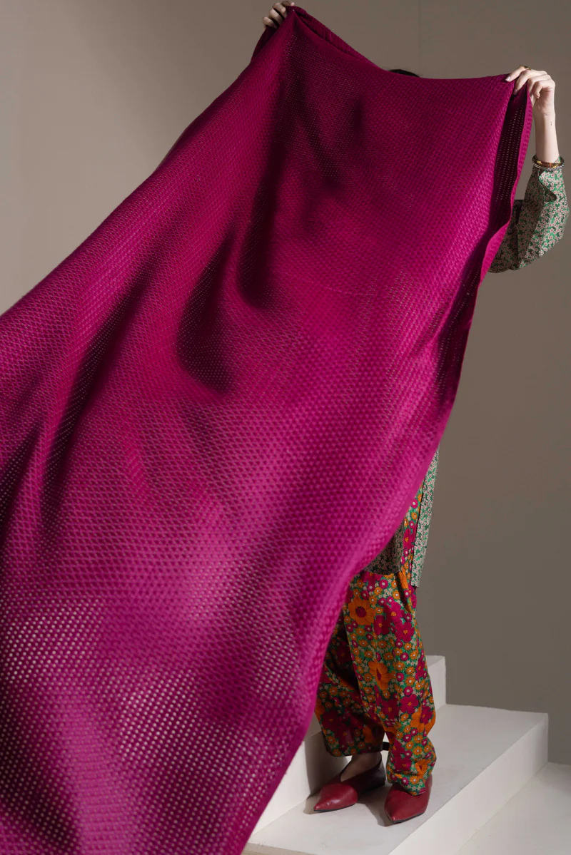 Woven Checks Shawl - Image 6