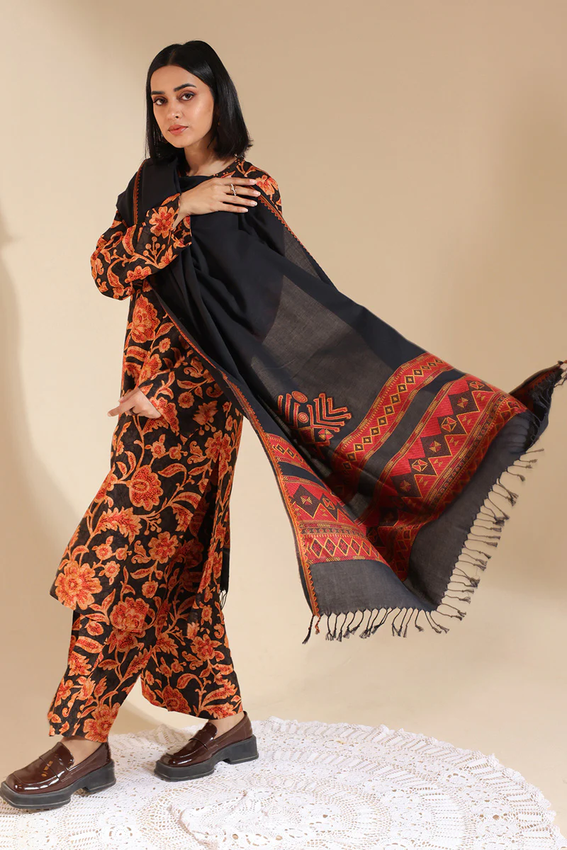 Whisper Weave Shawl - Image 3