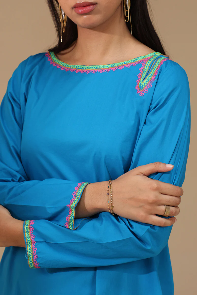 Chitrali Chogha Embroidered Set - Image 9